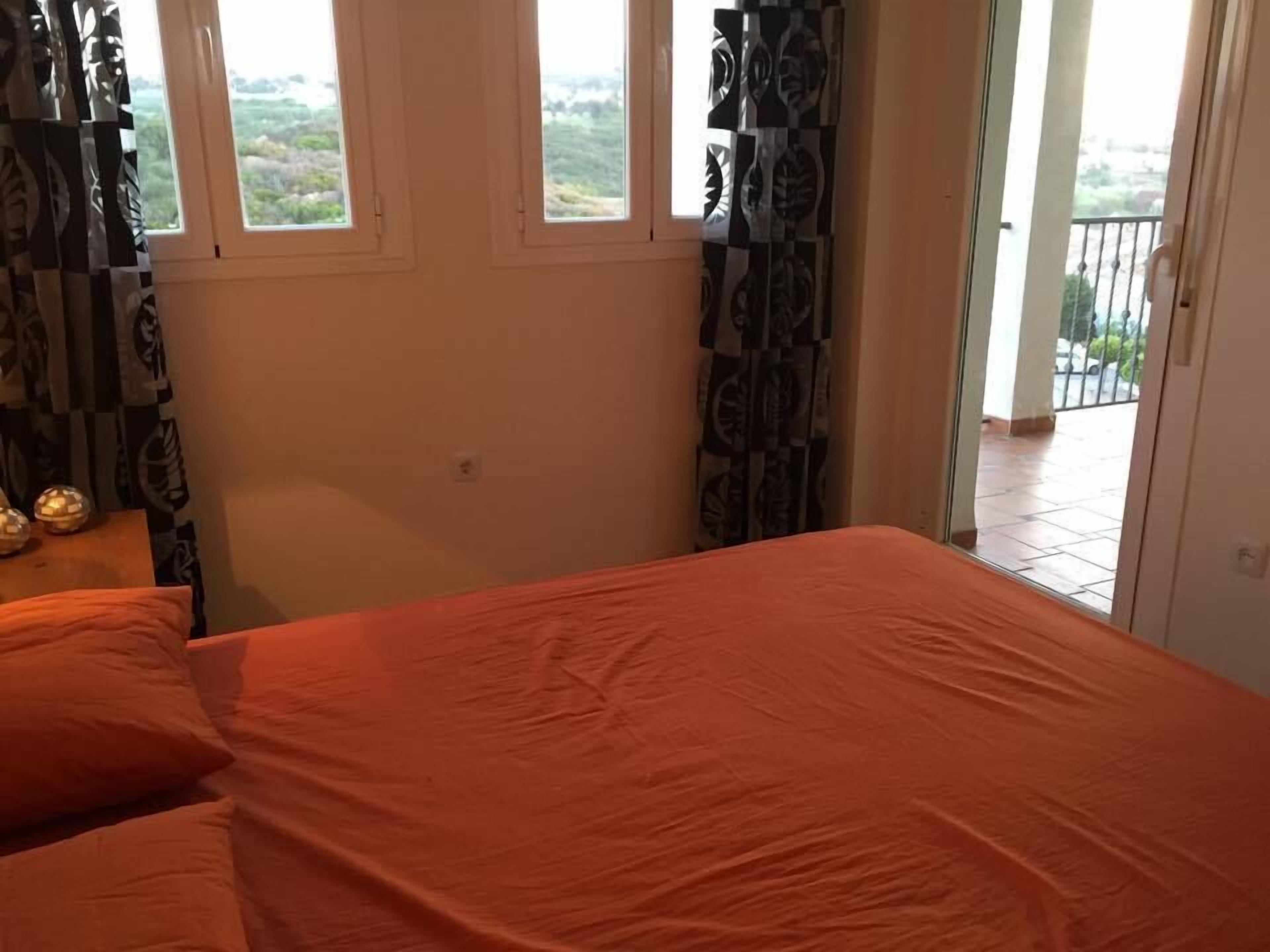 Luxurious and fully equipped apartment for 6 people, ideally located