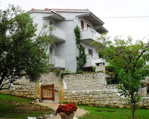 Esterni