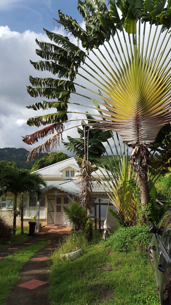 Enceinte de lâhĂ©bergement