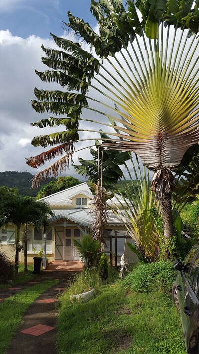 Creole Villa - Bed and Breakfast