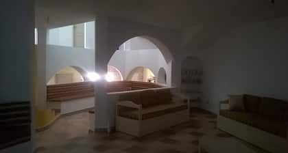 Wunderschönes Arabeskenhaus!Schönes Arabeskenhaus in der Landschaft KELIBIA