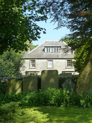 Exterior - The Old Vicarage Bed and Breakfast in attractive Peak District village (Tideswell)