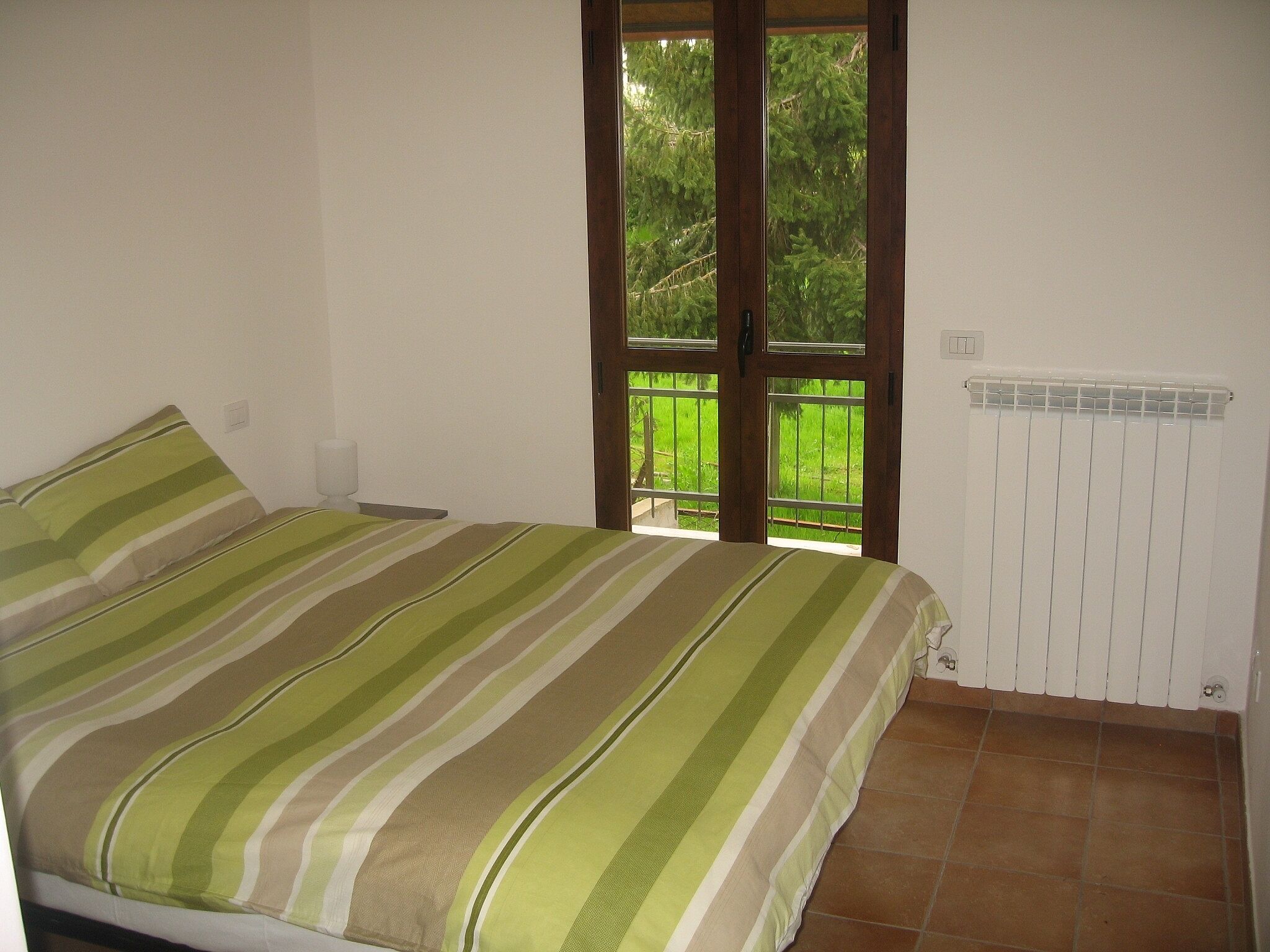 Apartment In Village Centre, Well Located For Local Restaurants And Shops