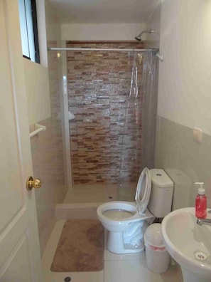 Shower, towels