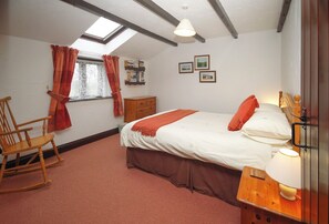 1 غرفة نوم ومكواة/لوح كي وواي فاي مجانًا وملاءات أسرّة