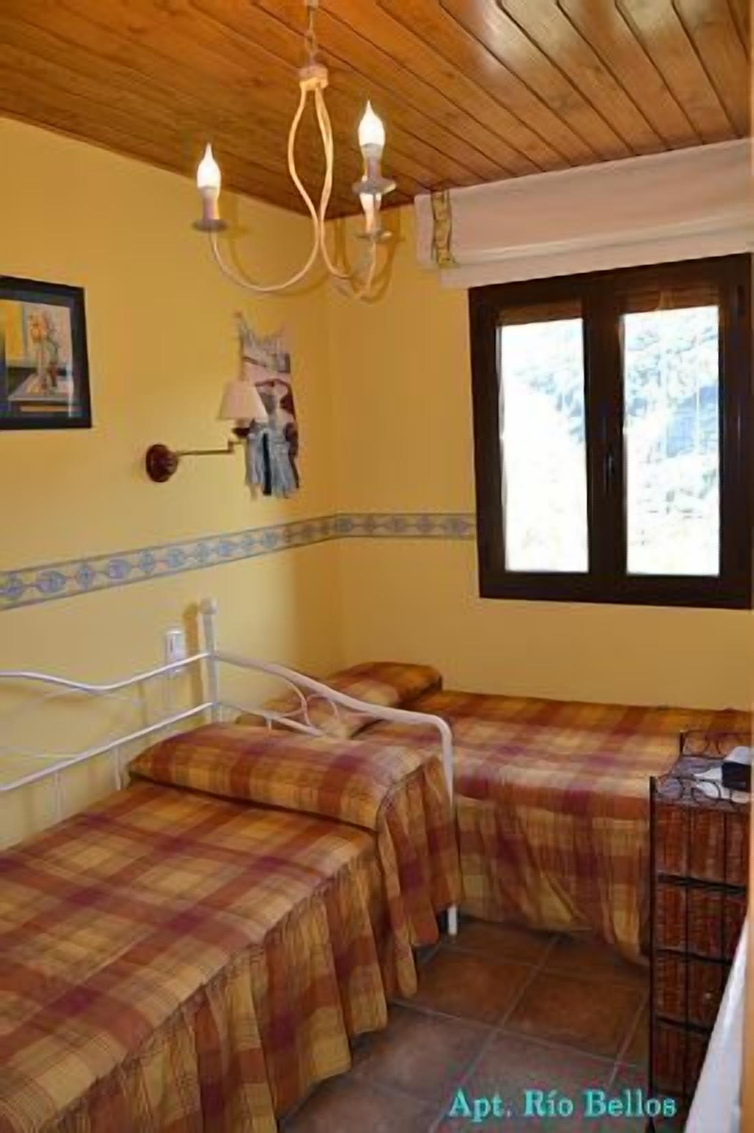 Lardies House (apt. Rio Bellos,) 4 seats 