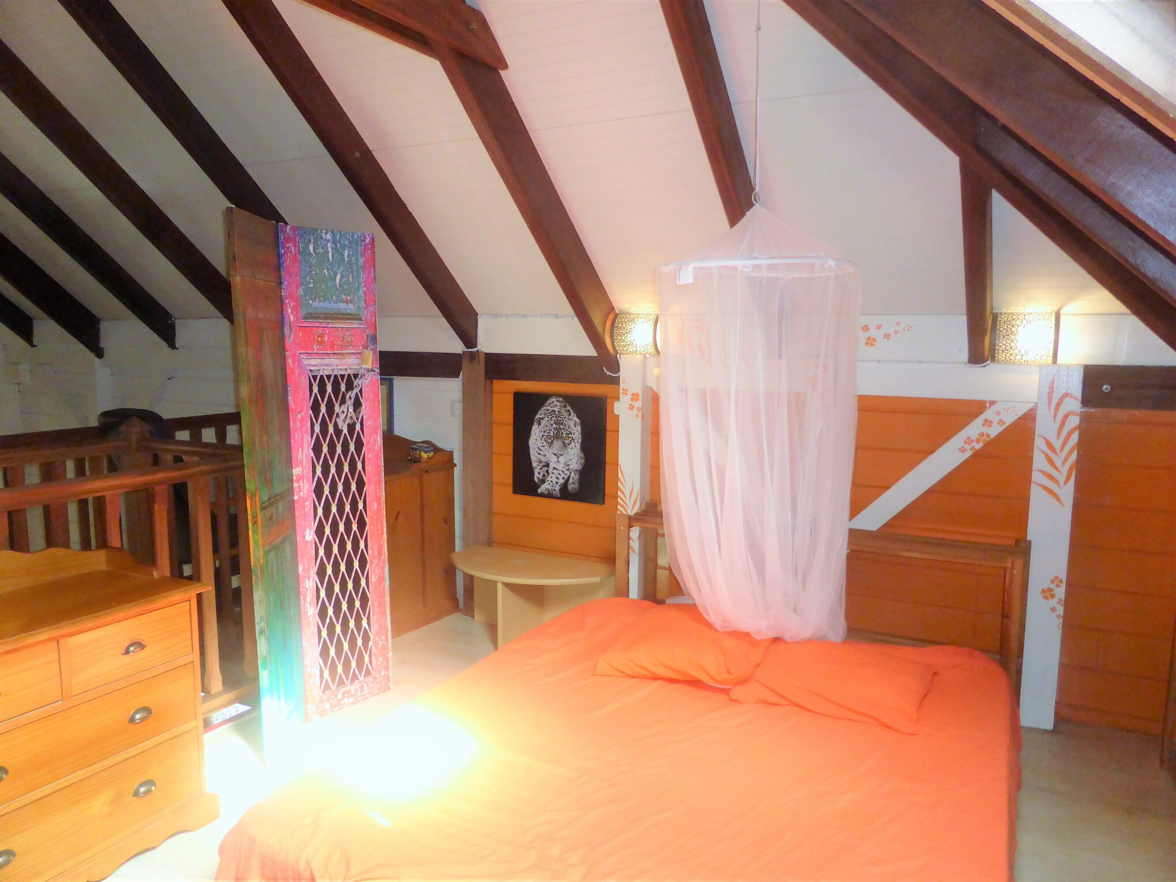 5 chambres, fer et planche à repasser, Wi-Fi gratuit, draps fournis