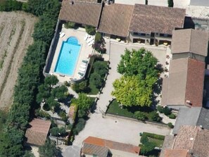 Exterior - Gite 2/3 persons in Provence, 10 km from Avignon. (Saint-Saturnin-Lès-Avignon)