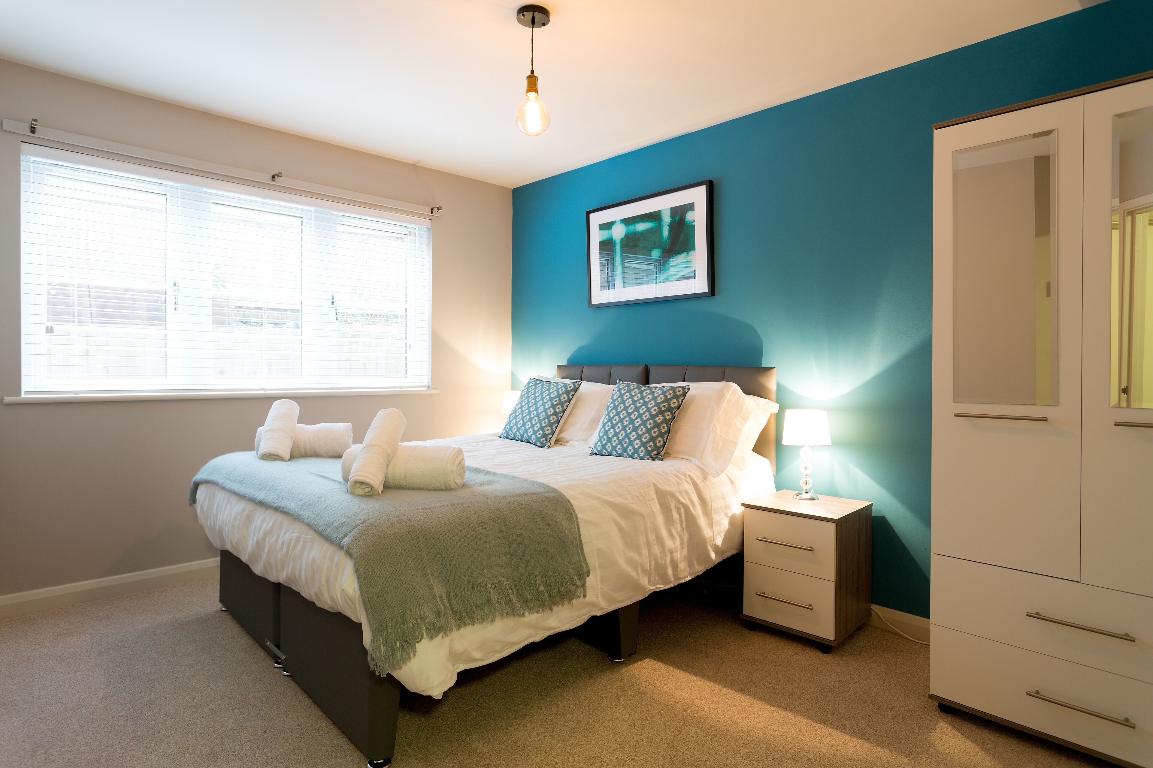 No.4 Beech Lodge Stylish Modern Contemporary 2 Bedroom Apartment in Headington