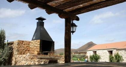 Rural house (full rental) Agroturismo La Gayria for 3 people