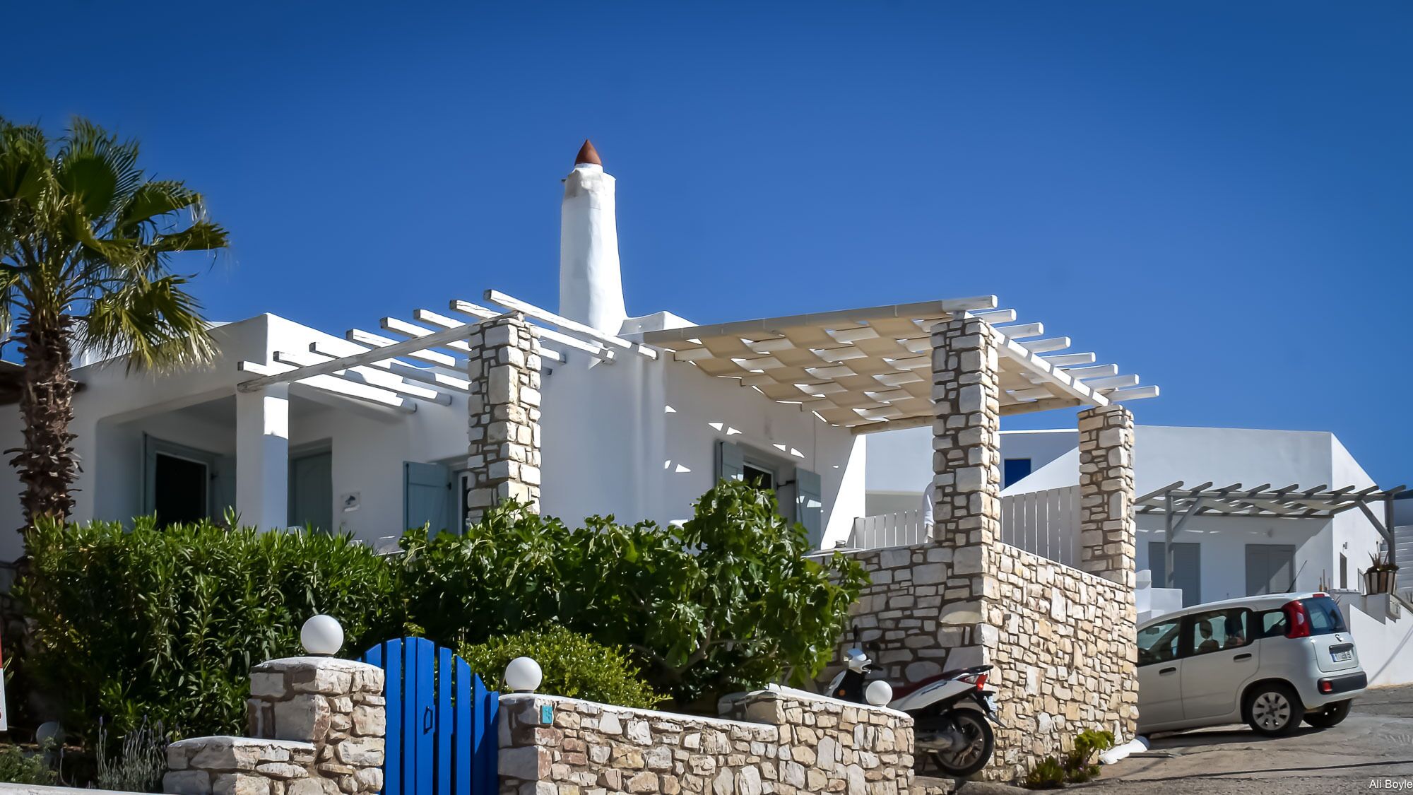 Modern Greek Villa - Near Golden Beach / Loladonis Beach