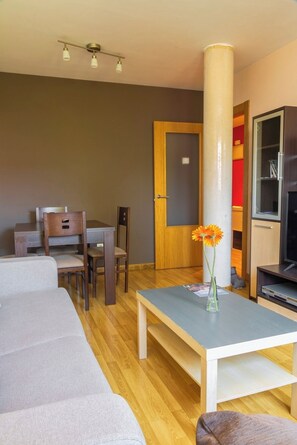 TV - AH El Rincón de la Villa. Noreña. VUT-713-AS (Noreña)