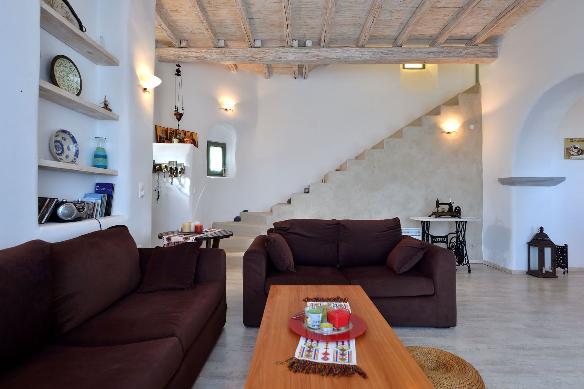 Villa Coconut with private pool next to Naoussa