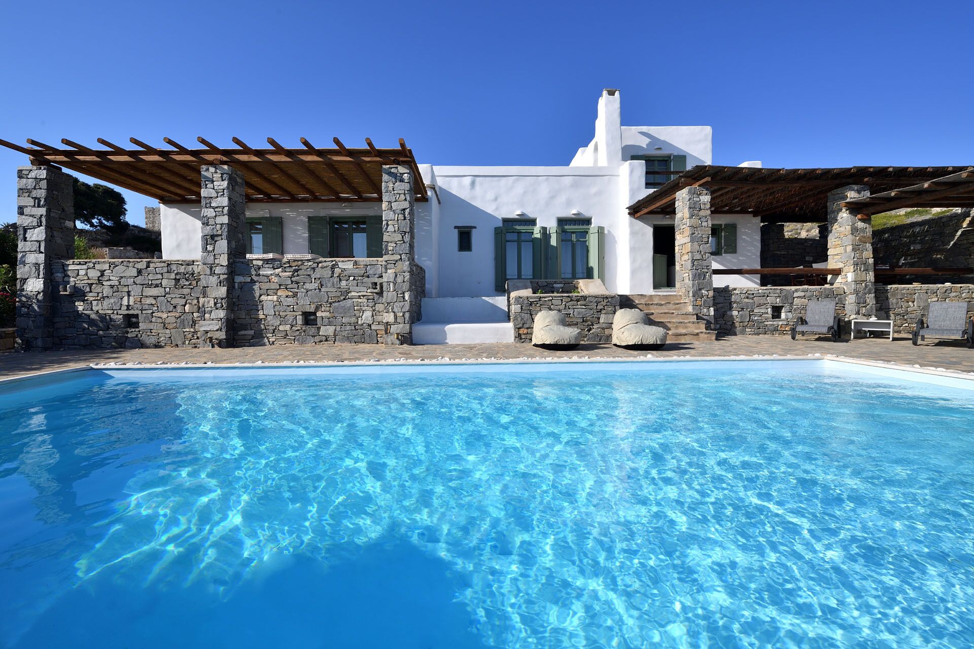 Villa Coconut with private pool next to Naoussa