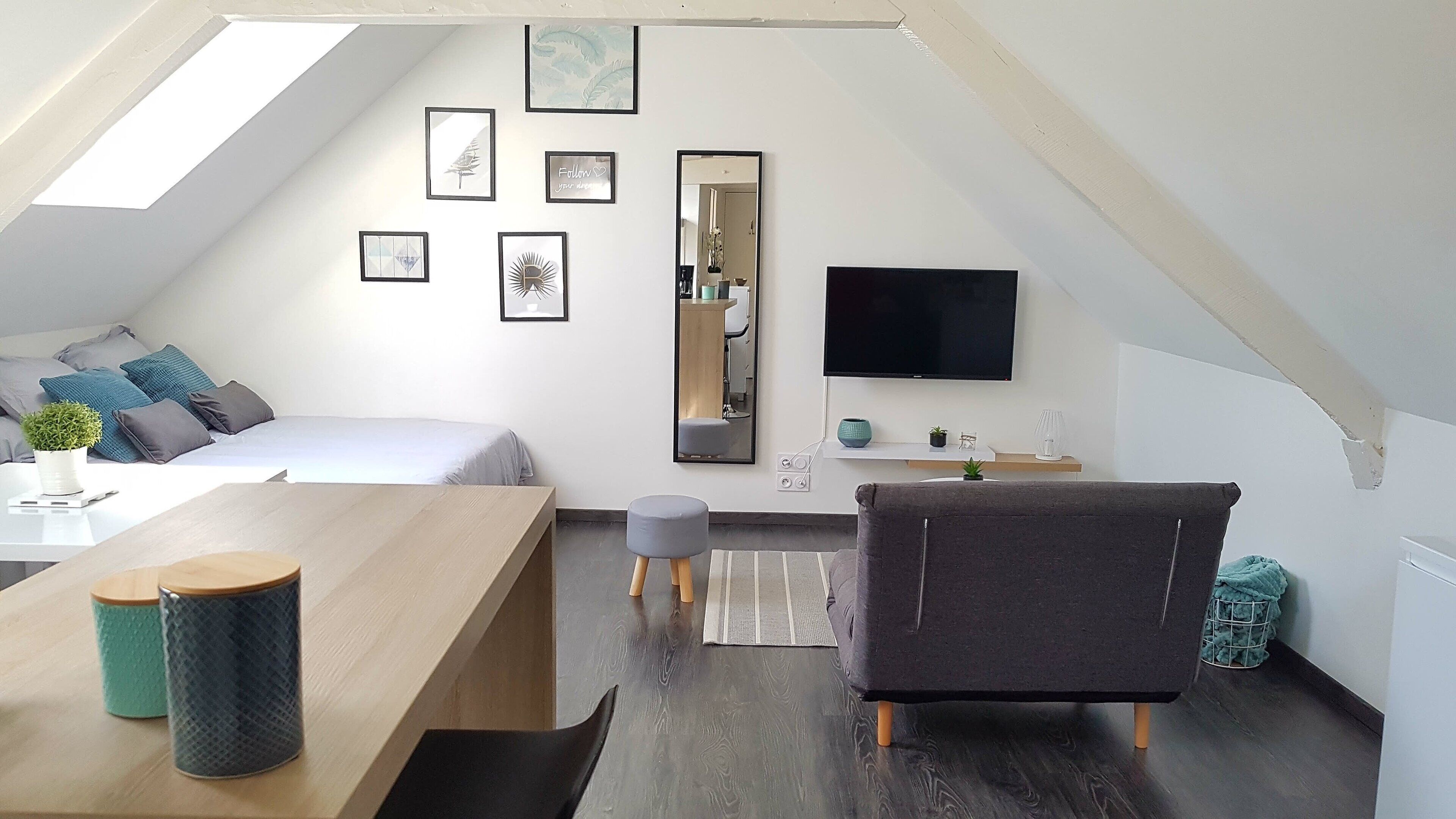 The cozy little near center, Furnished tourism ***