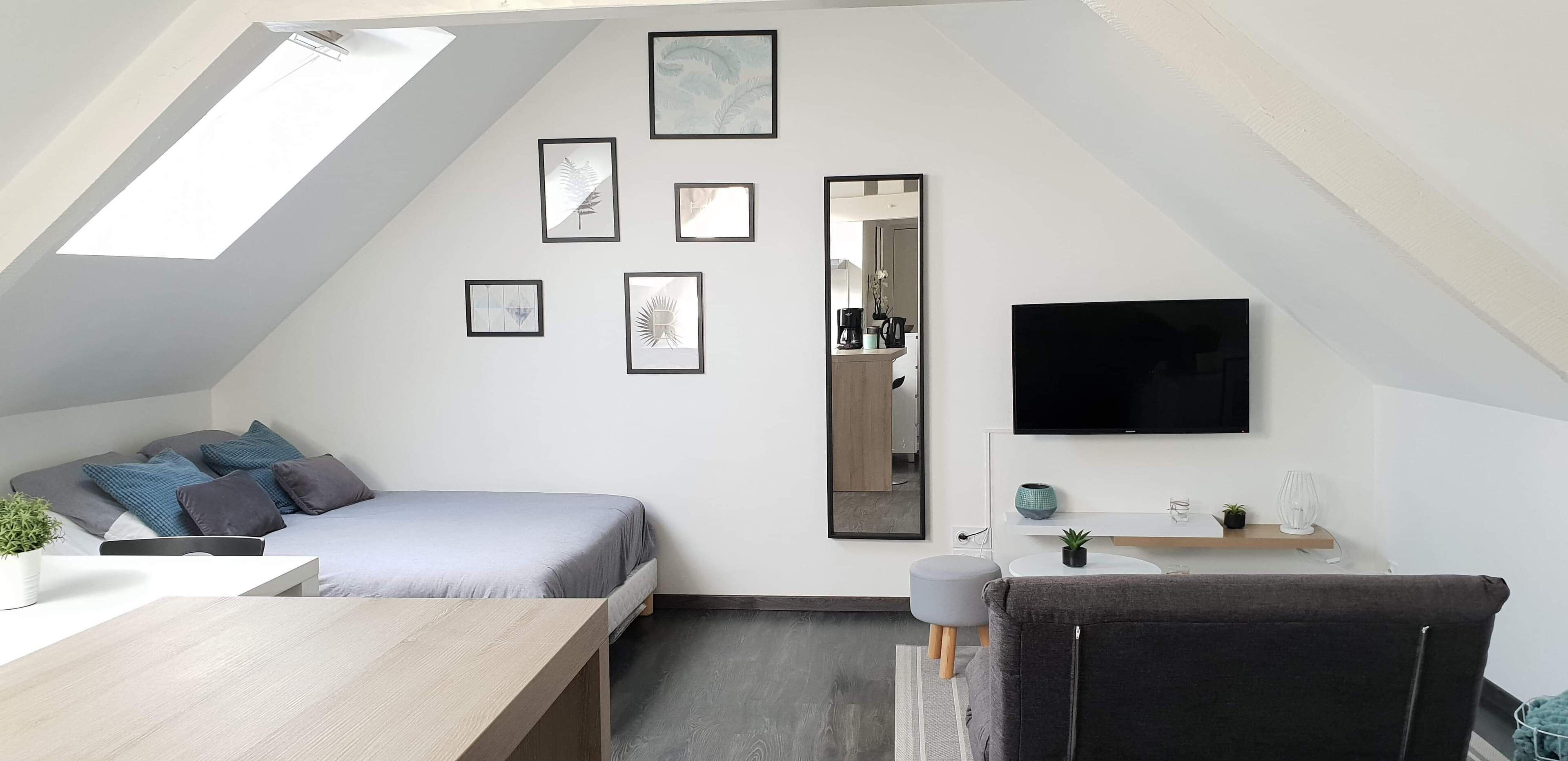 The cozy little near center, Furnished tourism ***