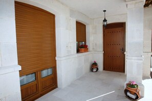 Interior - The Tower I in Caraluega (Caleruega)