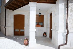 Exterior detail - The Tower I in Caraluega (Caleruega)