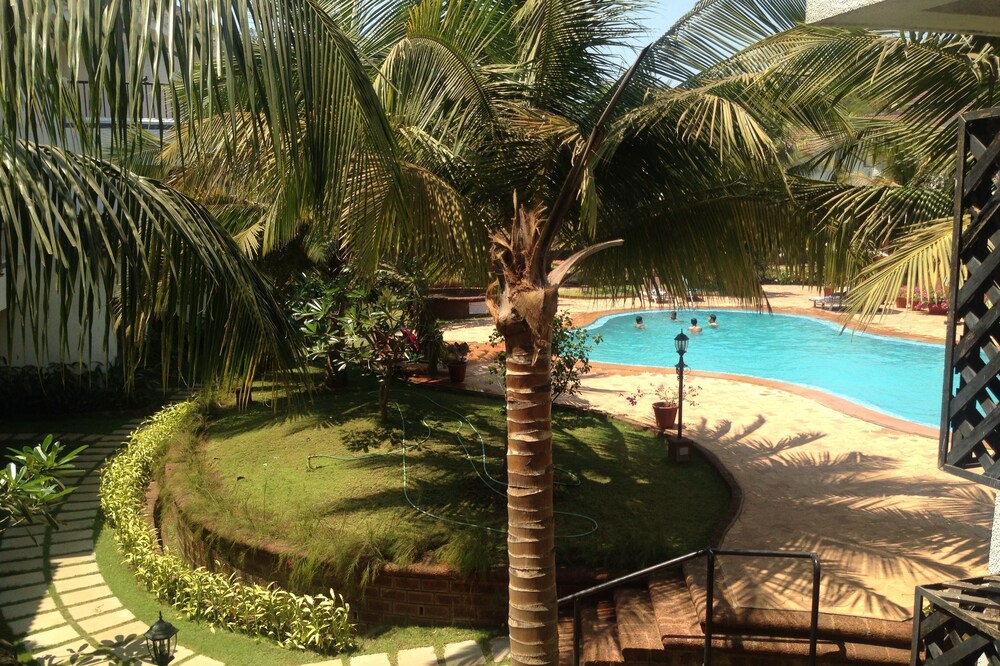 Pool Facing Superior Fully furnished Apartment closer to Anjuna/Baga in Arpora