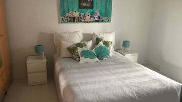 2 sovrum, strykjärn/strykbräda, wi-fi och sängkläder