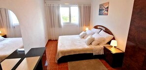 3 Schlafzimmer, Bügeleisen/Bügelbrett, kostenloses WLAN, Bettwäsche