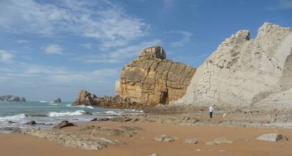 Liencres, nearby beaches. Free WIFI. Low level