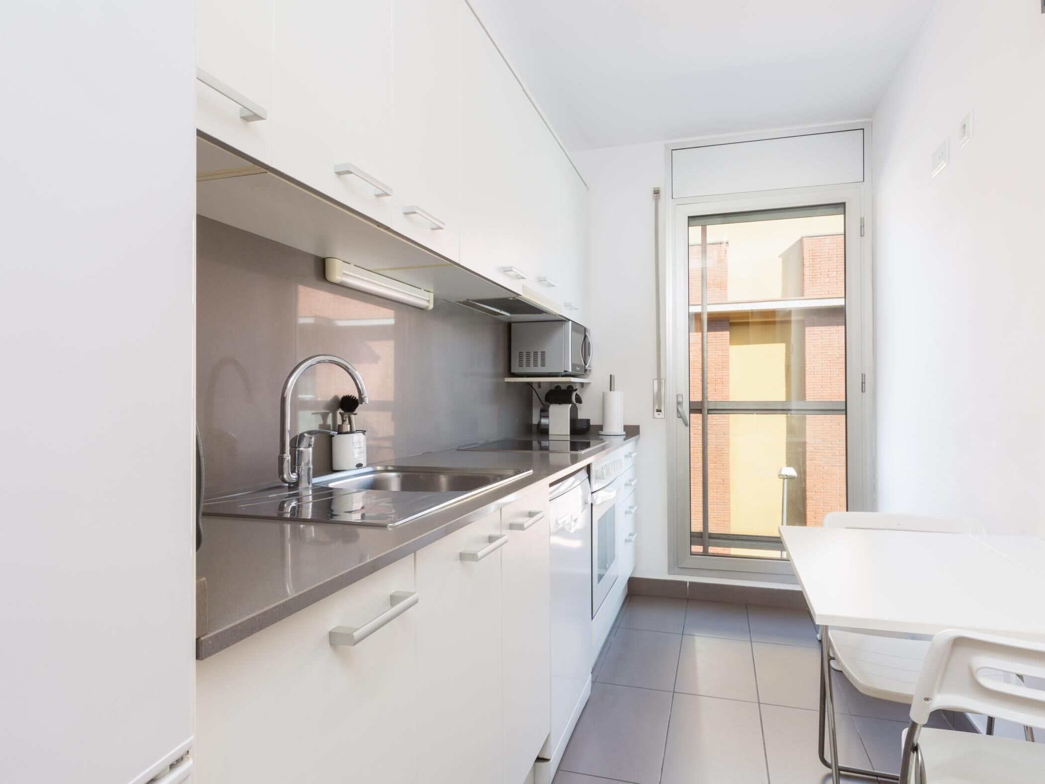 Gorgeous duplex apartment with balcony and terrace well connected to BCN 223