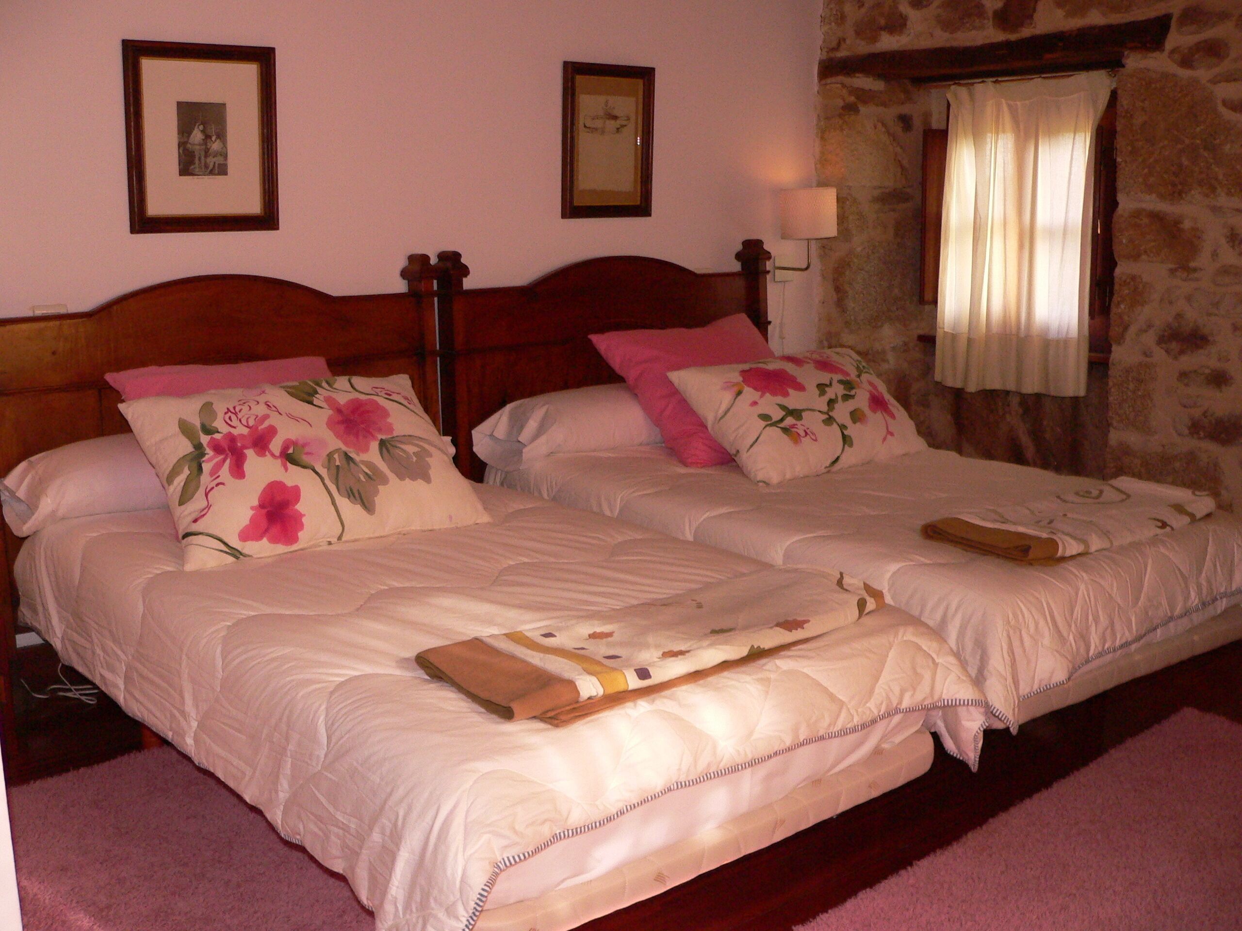 RURAL HOUSE 5 ***** THE SILK WORKSHOP