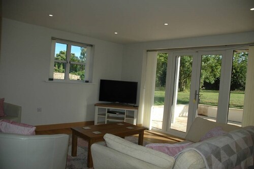 The Winning Post - luxury holiday cottage, rural location, 1.5m from Bruton