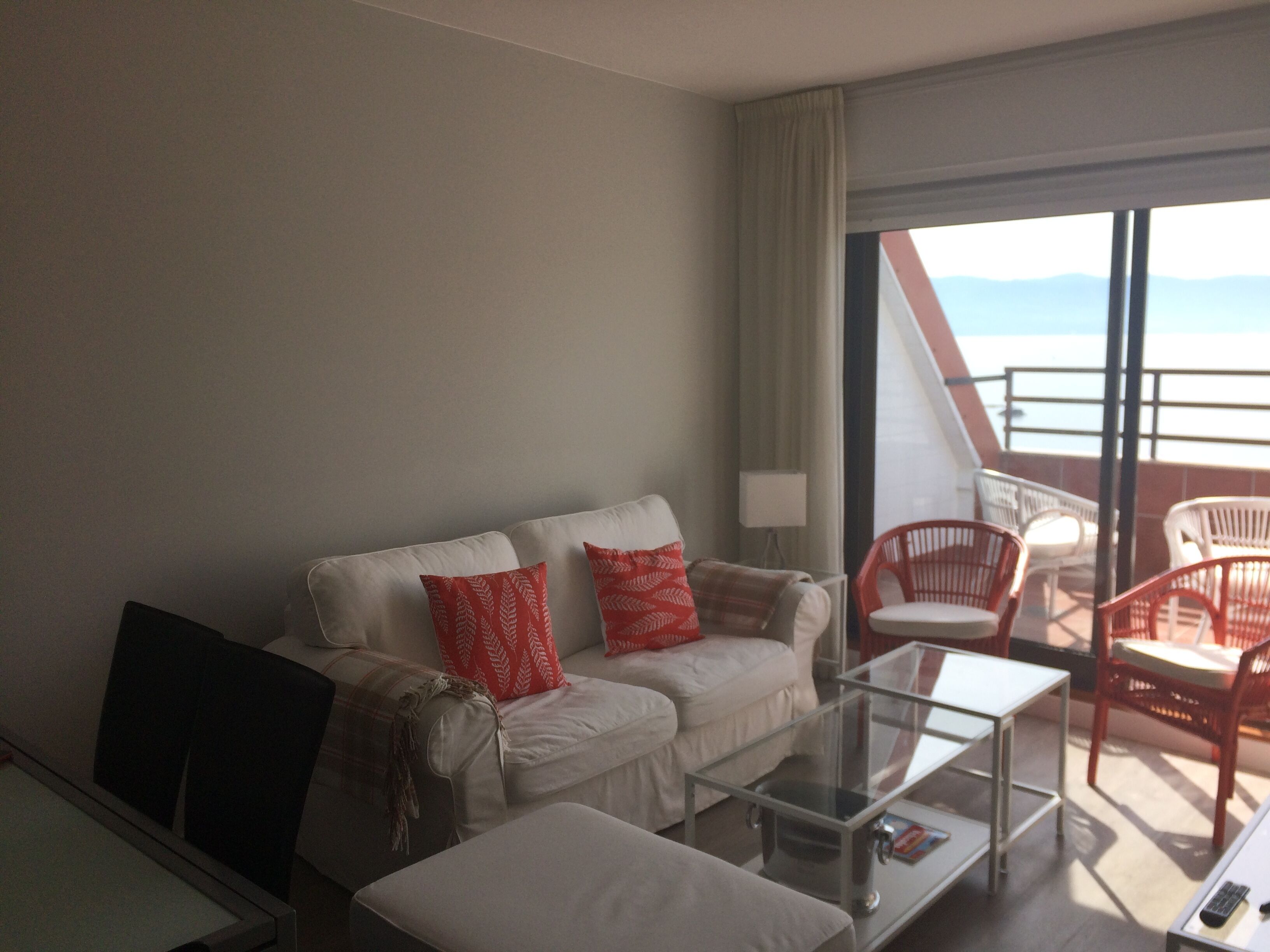 Penthouse in the center of Sanxenxo, 3 bedrooms and two bathrooms, with sea views
