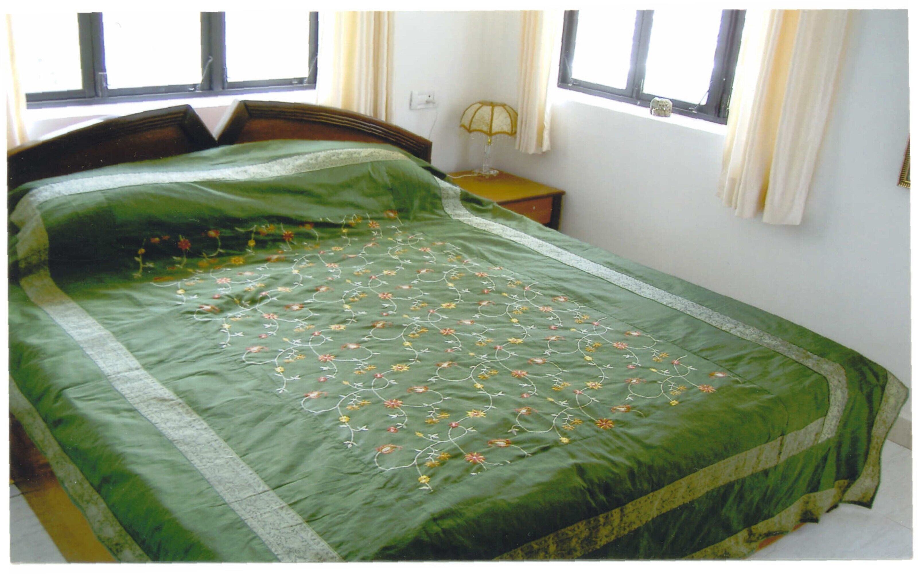 2 Bedroom Apartment (A) In Betalbatim South Goa - Internet & Shared Private Pool