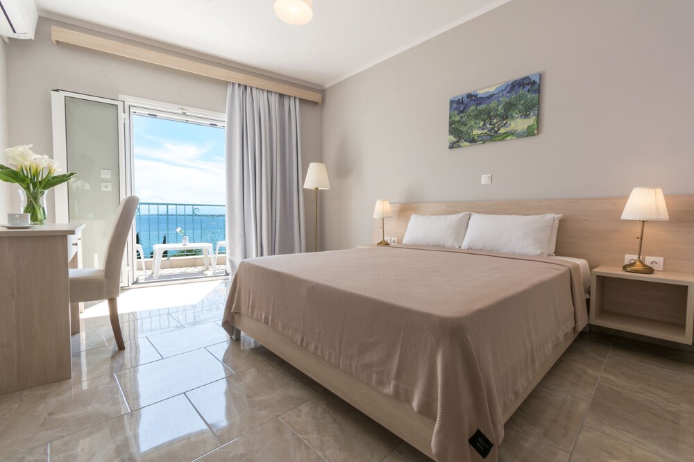 B&B in South Corfu with Sea View