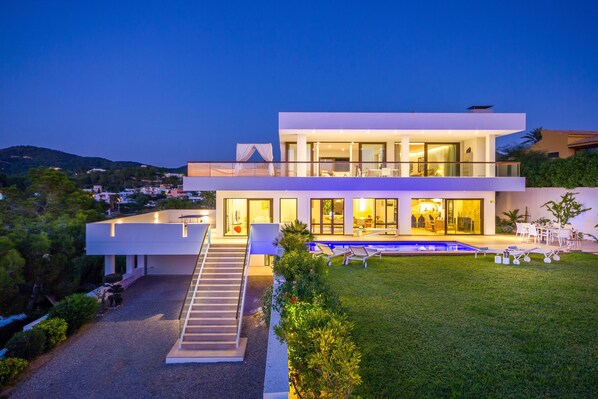 Exterior - Stunning Villa Close To Ibiza Town with Panoramic Sea and Sunset views (Cap Martinet)