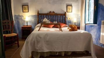 3 chambres, coffres-forts dans les chambres, fer et planche Ă repasser