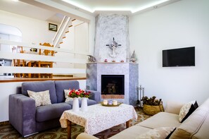 TV, lareira
