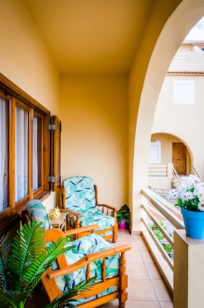 Terrace/patio - Chalet on the beach Valencia Mareny Sueca Cullera (Mareni de Barraquetes Sueca)