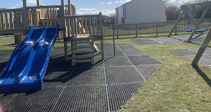 PERRANPORTH HOLIDAY BUNGLOW on Holiday Park, SWIMMING POOL - GREAT VALUE !