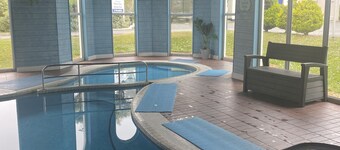 PERRANPORTH FERIE BUNGLOW-RESORT MED GRATIS FASILITETER / SVEM - STOR VERDI!