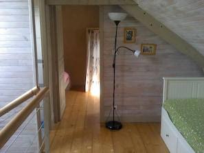 1 bedroom, iron/ironing board, WiFi, bed sheets - the barn of Paul, seasonal rental in the peninsula of Rhuys (Le Hézo)