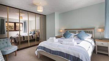 3 chambres, fer et planche Ă repasser, Wi-Fi gratuit, draps fournis