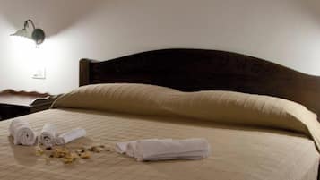 1 Schlafzimmer, BĂŒgeleisen/BĂŒgelbrett, WLAN, BettwĂ€sche
