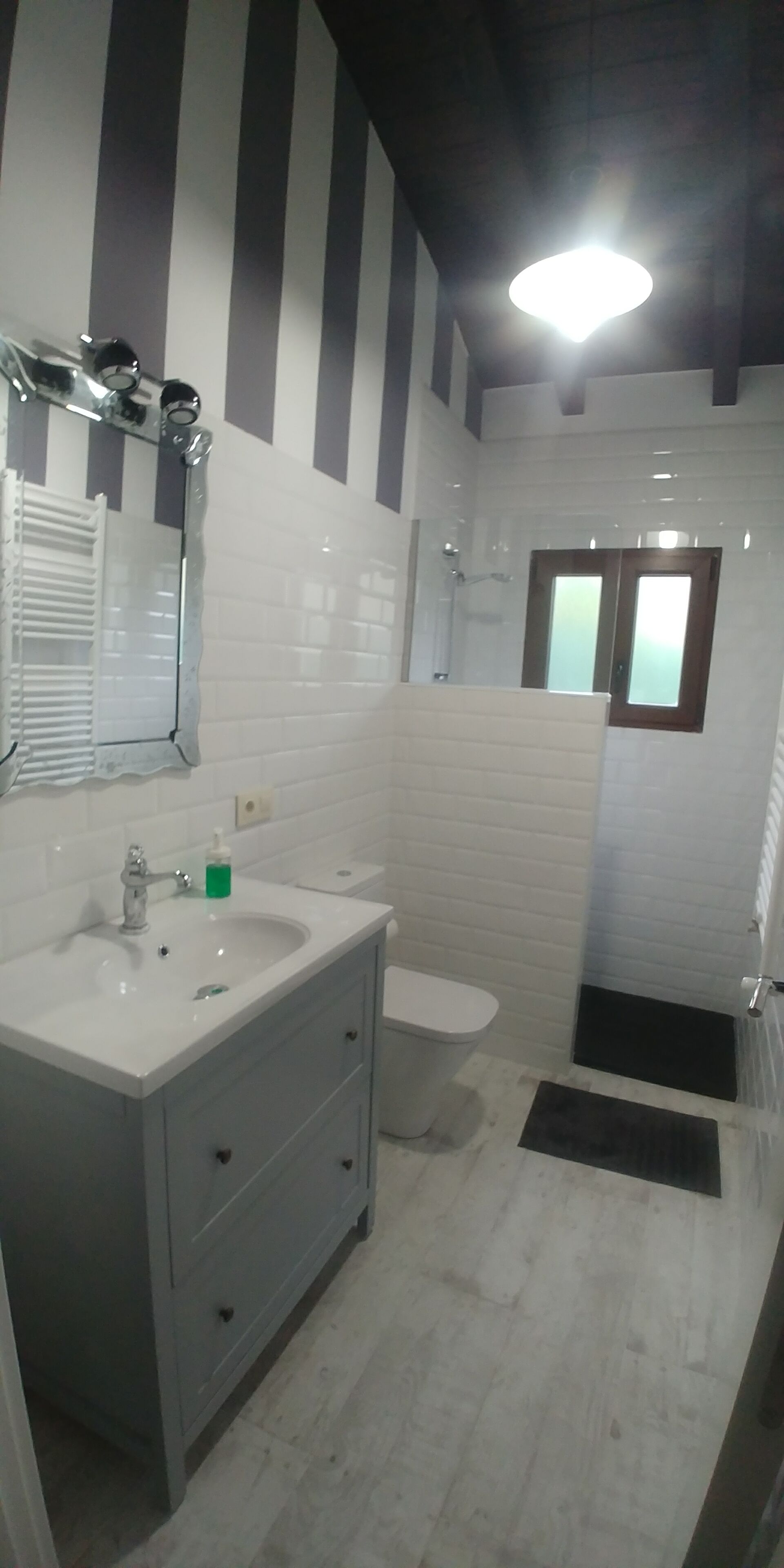 VILLA EL TINGANON, A LUXURY ONLY 3 MINUTES FROM THE CENTER OF LLANES 