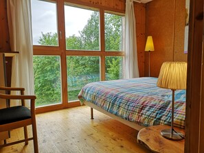 3 chambres, fer et planche Ă repasser, Wi-Fi, draps fournis