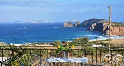 Villa upealla merinäköalalla