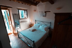 4 soverom, strykejern/-brett, wi-fi og sengetøy