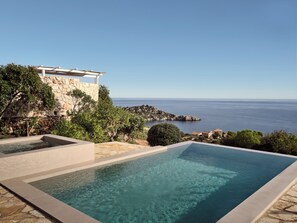 Piscina a l'aire lliure 