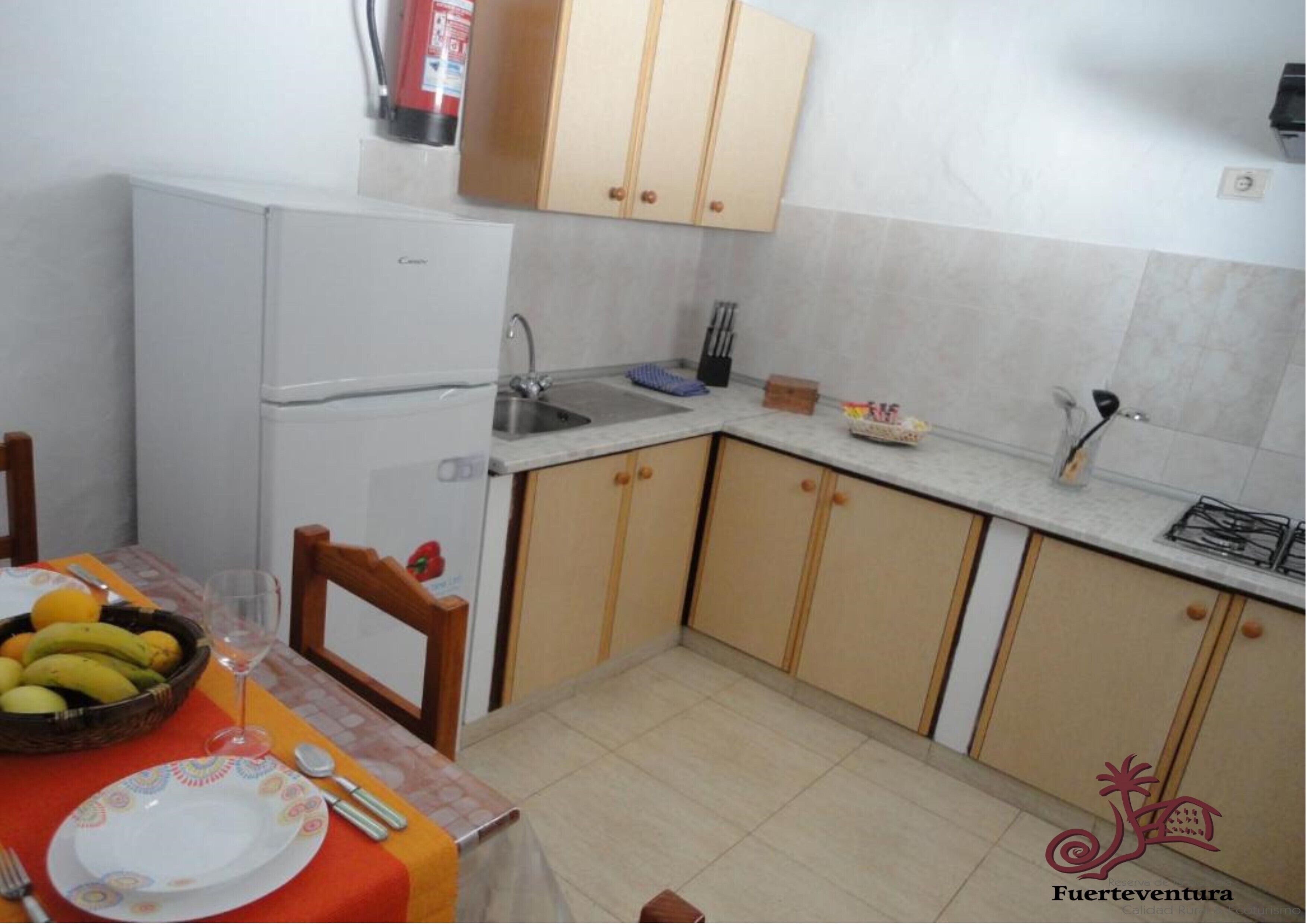 Casa del Cuartel I, 4 people