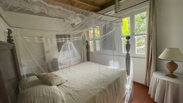 5 chambres, fer et planche Ă repasser, Wi-Fi, draps fournis