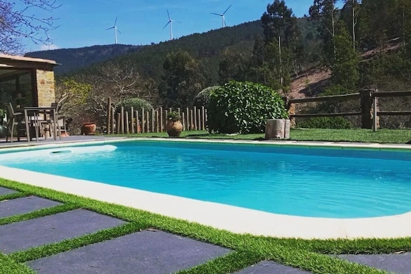 Piscina e Esplanada