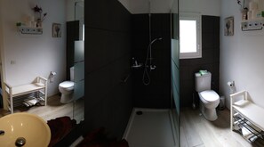 Shower, hair dryer, towels - La Piñera Holiday Estate (Los Realejos)